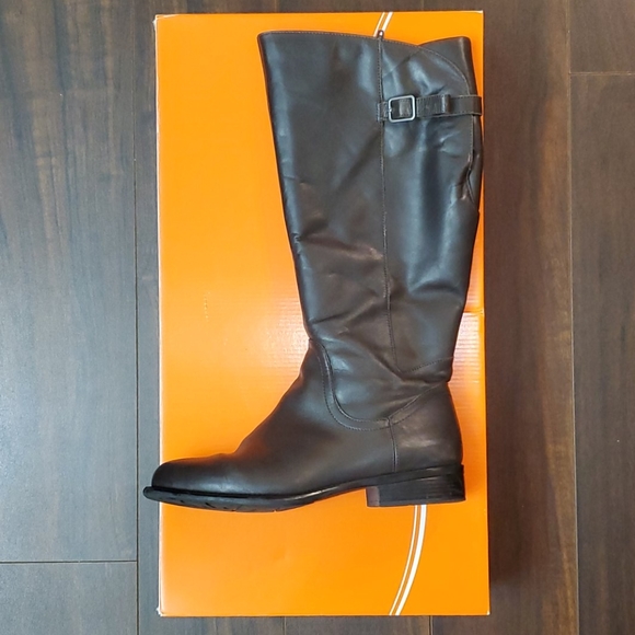 easy spirit leather booties